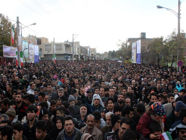 همایش پیاده‌روی خانوادگی در نهاوند برگزار می‌شود