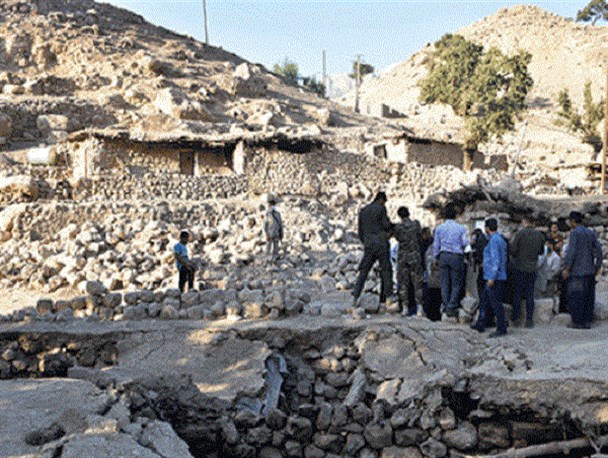 عمده مشکلات خوزستان از کوتاهی مدیران است/ استاندار خوزستان شجاعانه در برابر شرکت‌ها بایستد