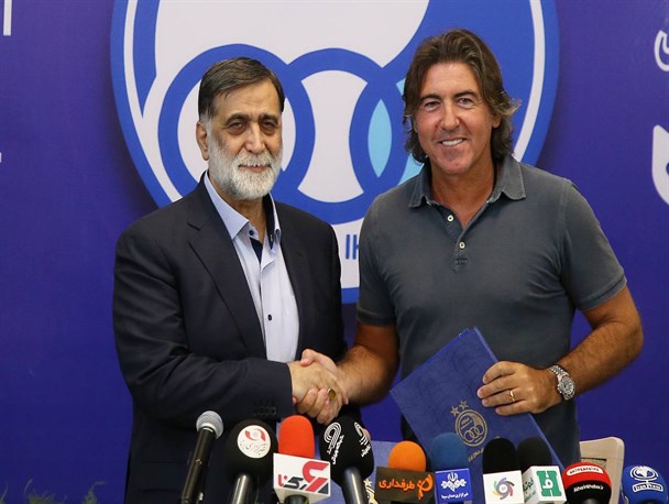 واکنش ساپینتو به برکناری آجورلو از باشگاه استقلال: از این تصمیم شوکه شده‌ام!