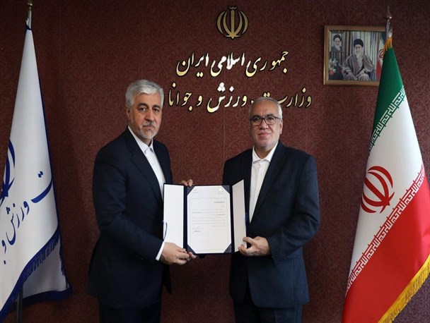 اعطای حکم مدیرعاملی باشگاه استقلال به فتح‌الله‌زاده