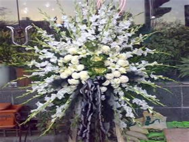 رخنه فرهنگ تجمل‌گرایی به مراسم‌ عزا و ترحیم/ هدیه "چشم و هم‌چشمی"به روح اموات