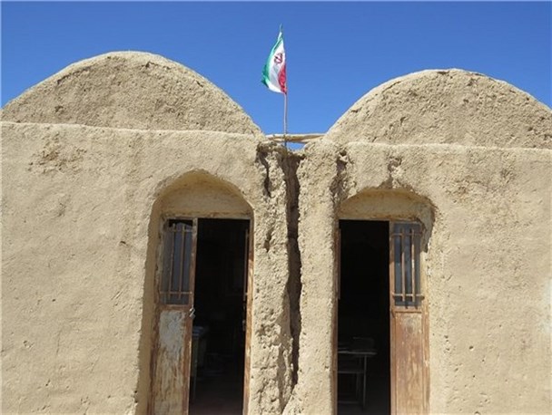 از سقف های لرزان مدارس تا اجابت صحرایی مزاج دانش آموزان