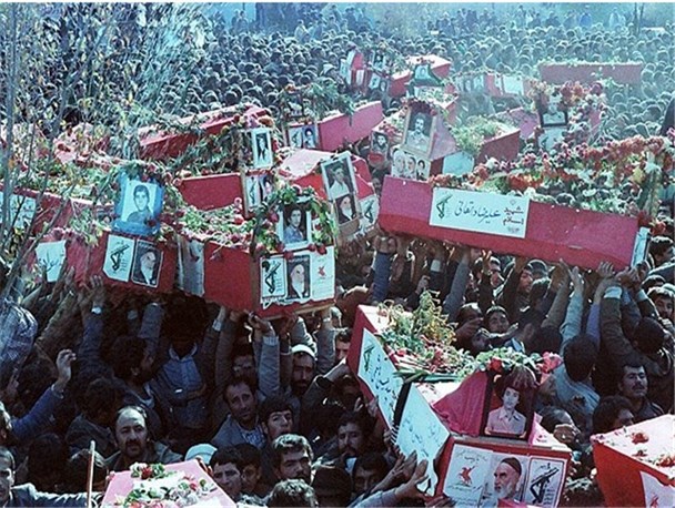 عملیاتی که در آن آب رزمندگان را زمین گیر کرد/ اصفهان سرآمد همه استانهای کشور است