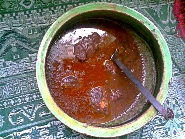 آشنایی با روش تهیه فسنجان لوبیا با بادمجان