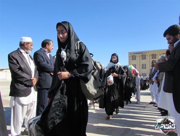 اعزام ۱۱۴ دانش آموز بسیجی خاش به اردوی راهیان نور/ اردوهای راهیان نور دانش آموزان را با واژه های شهادت، ایثار و دفاع مقدس آشنا می سازد