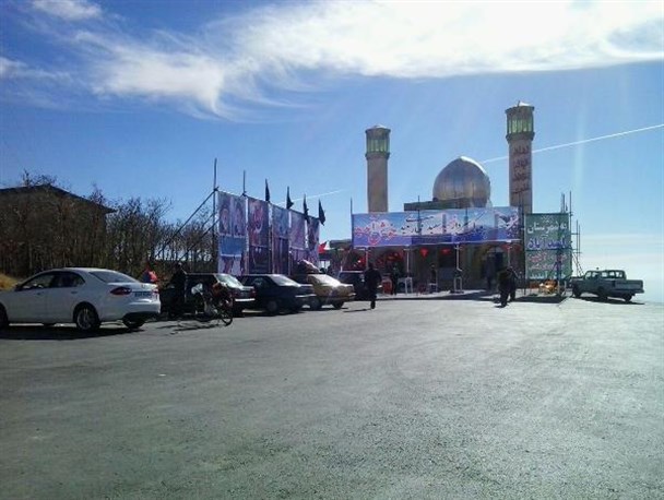 ارائه خدمات مناسب راهداری گردنه اسدآباد به زائران حسینی+عکس