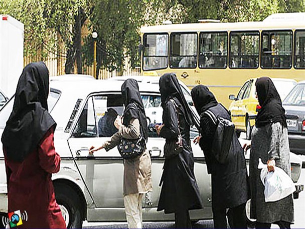 رانندگان تاکسی: مسافربر‌های شخصی امان ما را بریده‌اند/ مسئولین: با مسافربرهای شخصی برخورد جدی می‌کنیم