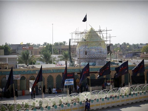این طرف عباس آن سو هم حسین