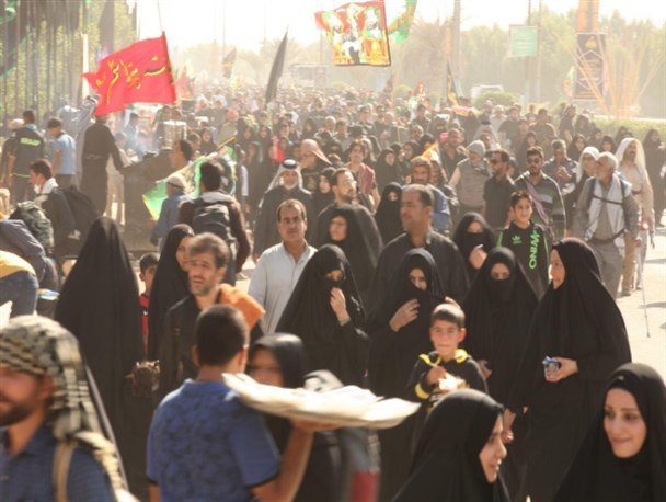 وعده عاشقان اربعین حسینی نزدیک است/حضور عاشقان امام حسین(ع) در مسیر نجف به کربلا به روایت تصویر