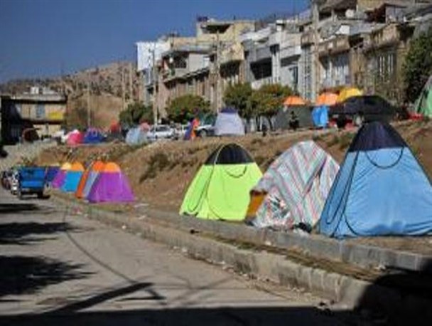 توزیع ۲۸ هزار تخته چادر در شهرستان‌های زلزله زده استان کرمانشاه