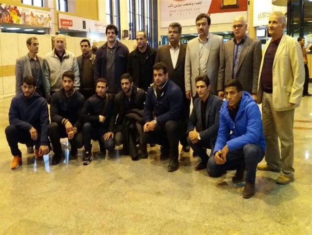اعضای تیم ملی کشتی آزاد و فرنگی ایران راهی مناطق زلزله زده استان کرمانشاه شدند