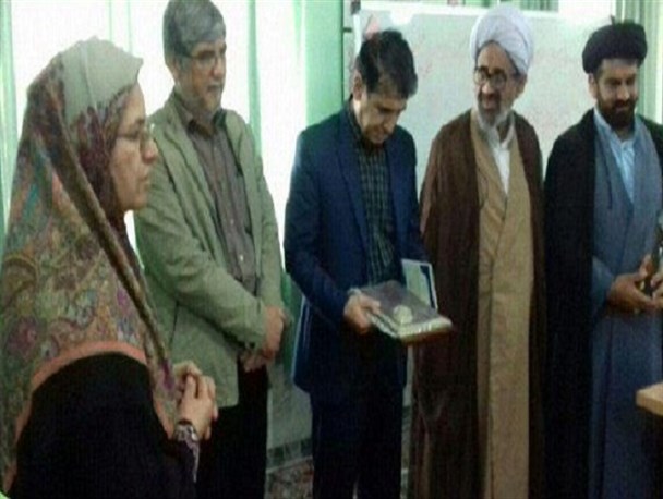 تندیس و لوح تقدیر وزارت جهاد کشاورزی به منتخب نمونه کشوری اهدا شد+تصاویر