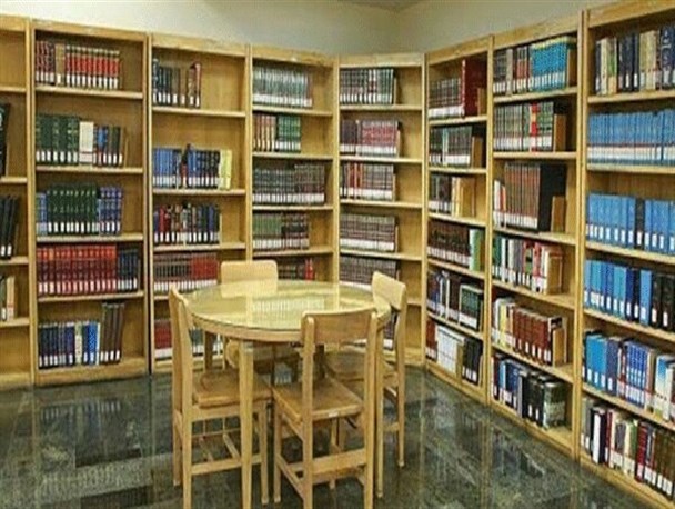 ۴۵ هزار نفر در کتابخانه های عمومی استان مرکزی عضویت دارند/کمبود سالن مطالعه در استان