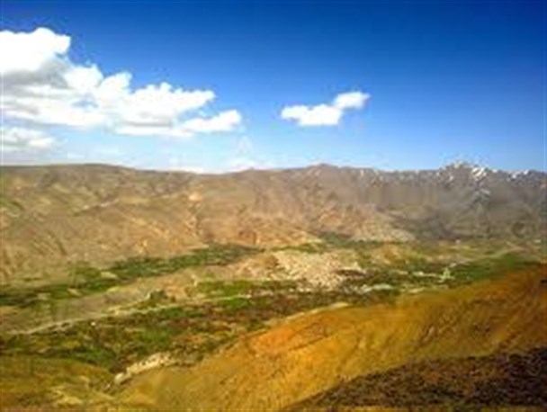 تولیدات زارعان وباغداران کامیارانی جایگاه و اهمیت خاصی دراستان کردستان دارد