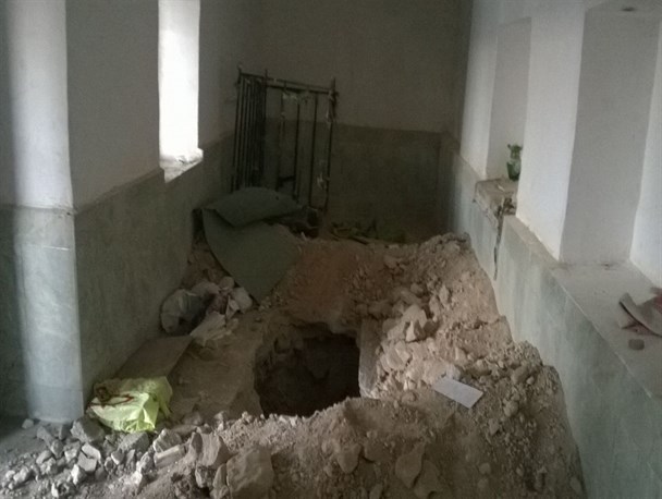 بقعه ای که توسط سارقان نبش قبر شد+عکس