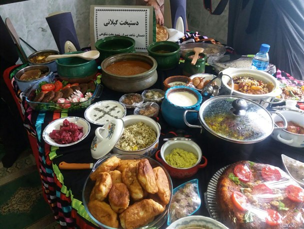 جشنواره غذاهای محلی در رودسر برگزار شد+تصاویر