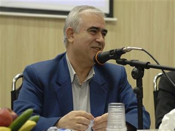 اگر روابط سیاسی نداشته باشیم نه تنها کالا بلکه انقلاب را هم نمی توانیم صادر کنیم/دخالت نمایندگان مجلس سبب طولانی شدن انتصاب فرمانداران جدید شد/ برخی انتظار معجزه و شق القمر از من دارند/ برجام معجزه گر که نیست