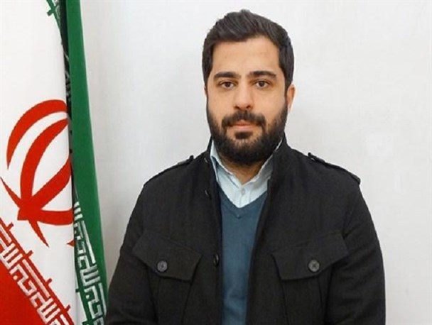 دانشجوی دانشگاه آزاد اسلامی واحد سنندج جزو 10 دانشجوی برتر کشوری