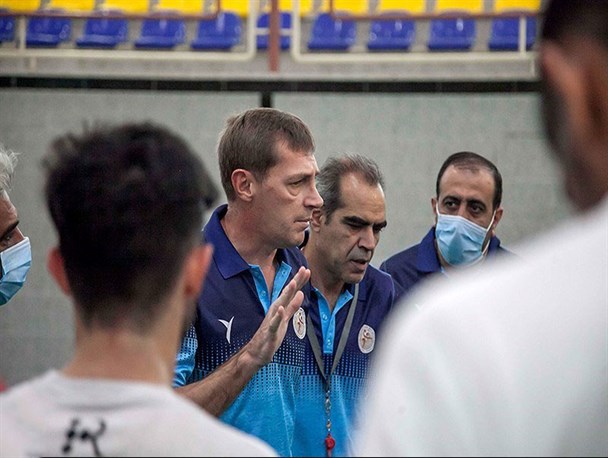 لیکولنکو: برنامه‌ریزی گسترده‌ای برای استعدادیابی در حال انجام است/ آینده روشنی پیش روی هندبال ایران داریم