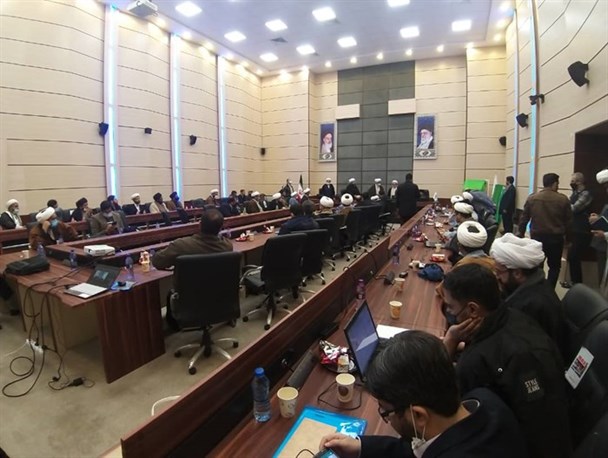 شناخت منطقه و نیاز سنجی دو اصل مهم در تبلیغ معارف اهل بیت در جهان است