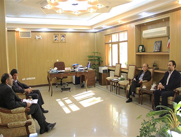 دیدار مدیر کتابخانه های عمومی استان تهران با فرماندار دماوند