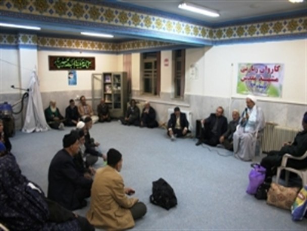اعزام ۶۰ مددجوی دماوندی به مشهد مقدس