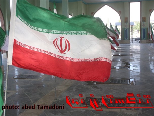 حضور وزیر آموزش و پرورش در گلزار شهدای اهرم+تصاویر