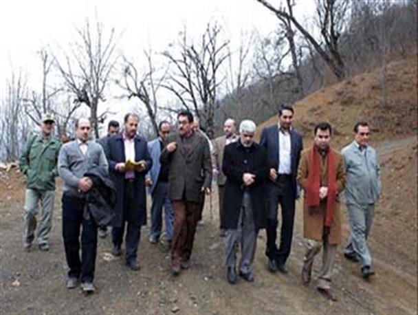 بازدید پرهیاهوی مسئولین از جاده ابر / ساز منفعت طلبان باز هم کوک شد