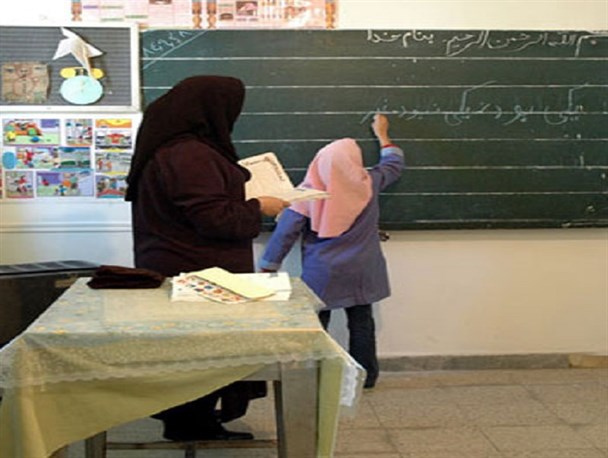نشست شورای اموزش و پرورش حاجی آباد در هاله از ابهام