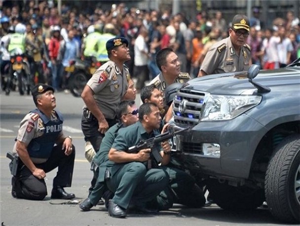 موج کشتار داعش دامن اندونزی را هم گرفت/ تعداد کشتگان و مجروحین در حال افزایش است