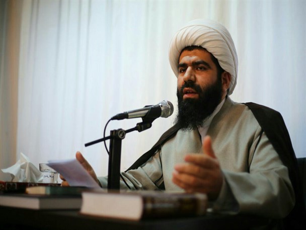 ارتباط نادرست محرم و نامحرم یکی از علتهای طلاق / در تکریم به والدین اهل عمل هستم