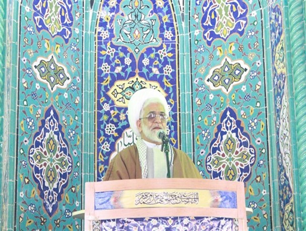 نهادهای امنیتی و قضایی جلوی فرار دزدان بیت المال را بگیرند