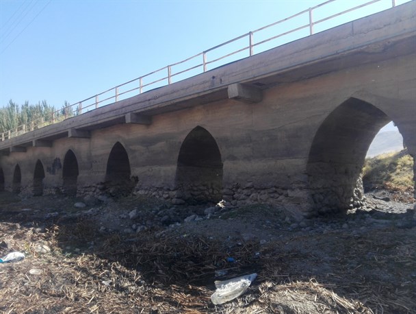 خشکسالی هست، اما امیدوار به لطف خدا هستیم
