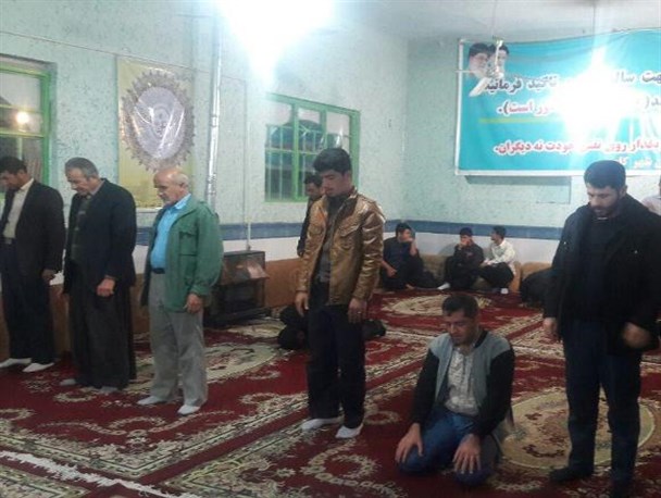 نبود روحانی در مساجد شهر کاج/مسئولین فرهنگی چاره ای بجویند