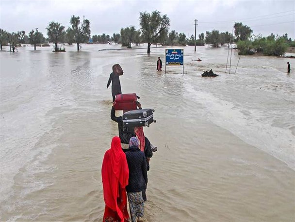 وجود 1320 مادر باردار در مناطق سیل زده جاسک