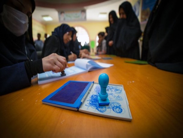 دست‌اندرکاران اجرایی و نظارتی از اعلام‌نظر به سود و زیان کاندیداها بپرهیزند