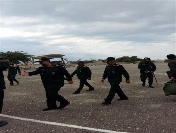 پخت روزانه 3000 پرس غذای گرم در مناطق سیل زده جاسک