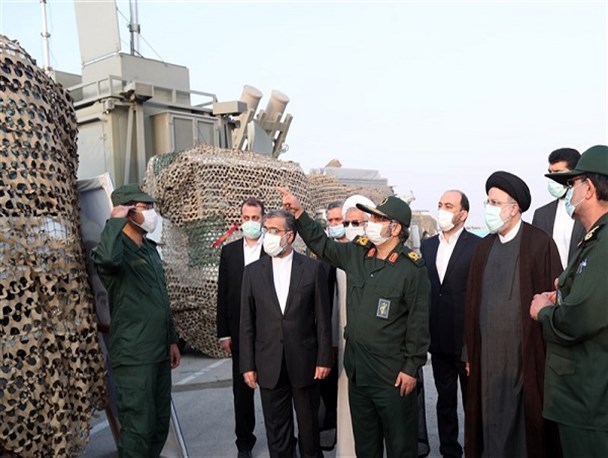 رئیس جمهور از نمایشگاه توانمندی‌های نیروی دریایی سپاه بازدید کرد/ آنچه امروز به کشور قدرت داده اراده پولادین است