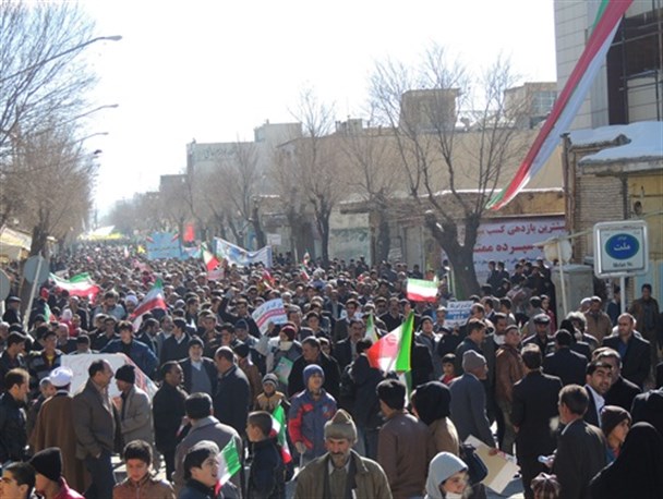 مسئولان پیام وقدرت مردمی را بااقتدار روی میز بگذارند