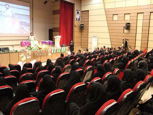 برگزاری همایش تجلیل از قرآن آموزان برتر خلیل آباد+ تصاویر