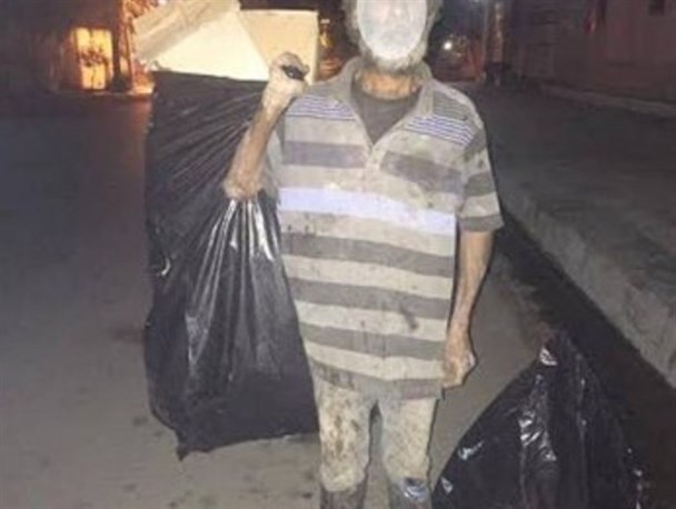 جولان شبانه دوره گردان در زباله ها/ روزگار تلخ جویندگان یک لقمه نان در میان زباله