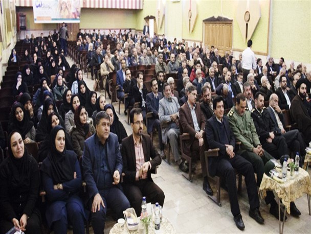 فعالیت دولت در حوزه بهداشت و درمان بی نظیر بوده است/ احداث شهرک مواد غذایی سین، گامی بلند در رشد اقتصادی شهرستان