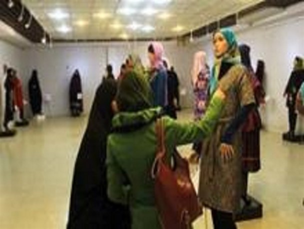 برگزاری سومین جشنواره استانی مد و لباس "فجر" در کرمانشاه