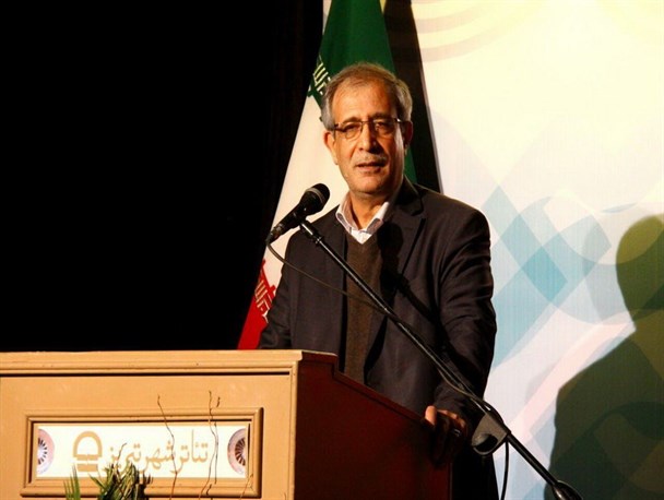 ضرورت خرید کالاهای ایرانی توسط دستگاه‌های دولتی/ نباید جنس خارجی بخریم