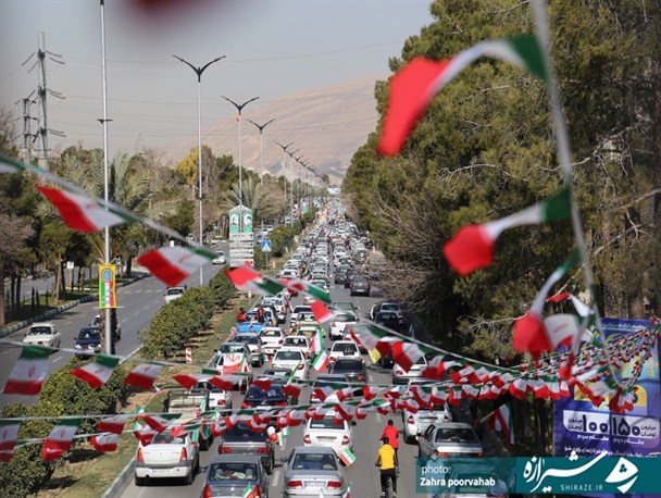 قمار دشمن بر روی برگی سوخته/ مردم آمدند تا بگویند هیچ مشکلی سد راه حمایت آنان از انقلاب اسلامی نخواهد شد