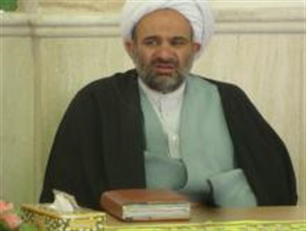 تداوم انقلاب اسلامی در گرو قدم نهادن در مسیر شهداست