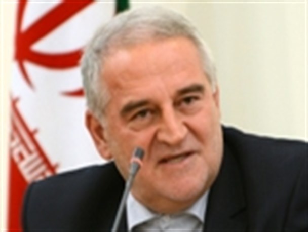 دعای خانواده شهداء مسئولان را در مسیر خدمتگزاری یاری می کند