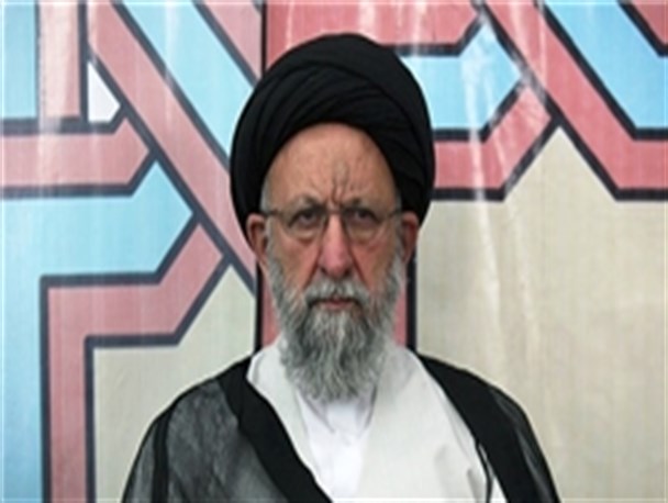 طلاب شیعه و سنی نسبت به مبانی یکدیگر شناخت پیدا کنند