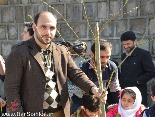 دهیار سیاهکلی در کشور نمونه شد