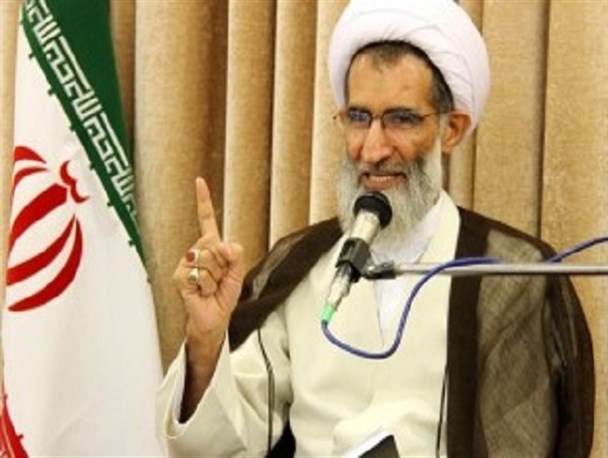 قبح فتنه همیشه باید در ذهن ها زنده بماند/حیف است جزء ریزش های انقلاب باشید